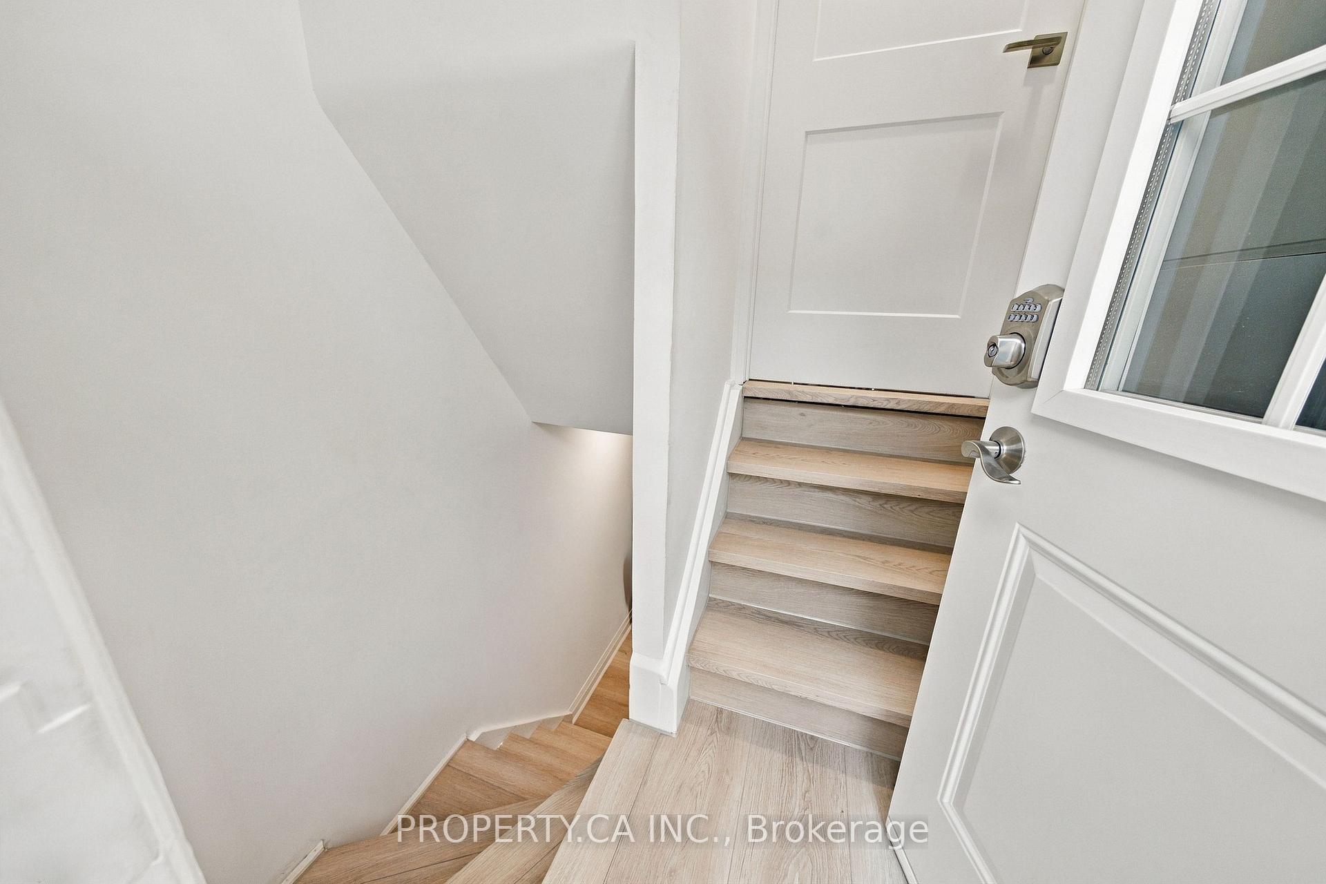 44 Daniels Street, Toronto