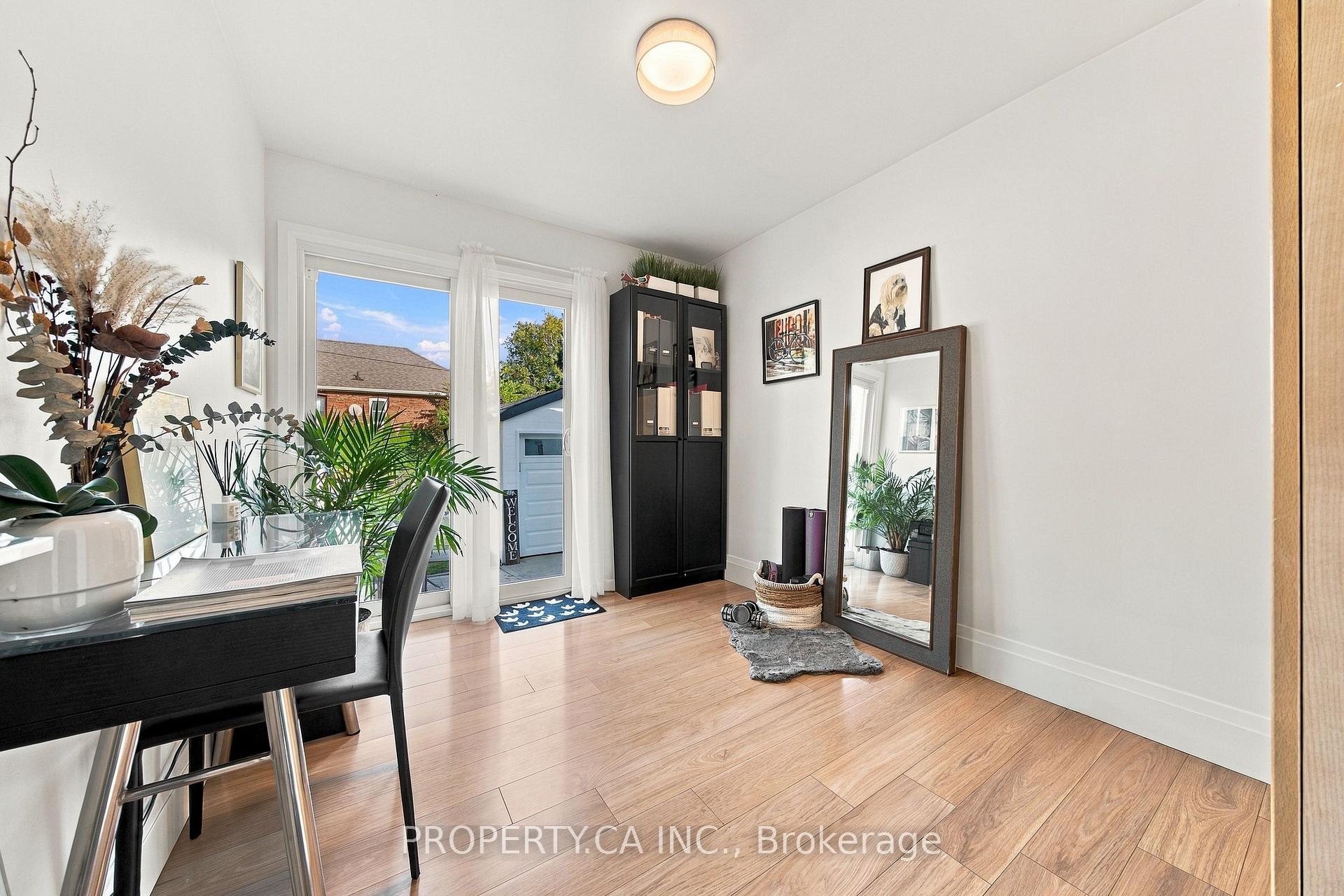 44 Daniels Street, Toronto