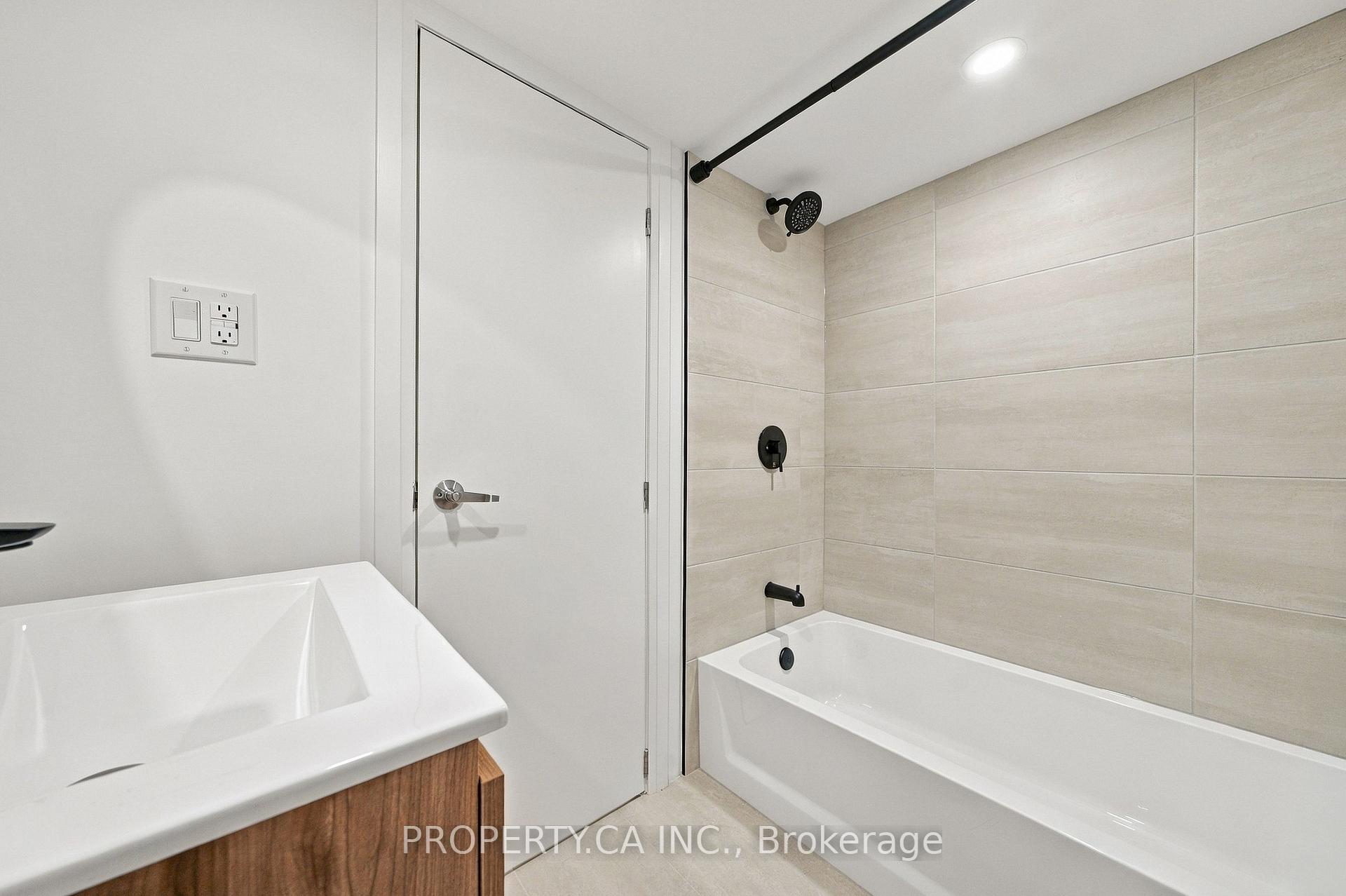 44 Daniels Street, Toronto