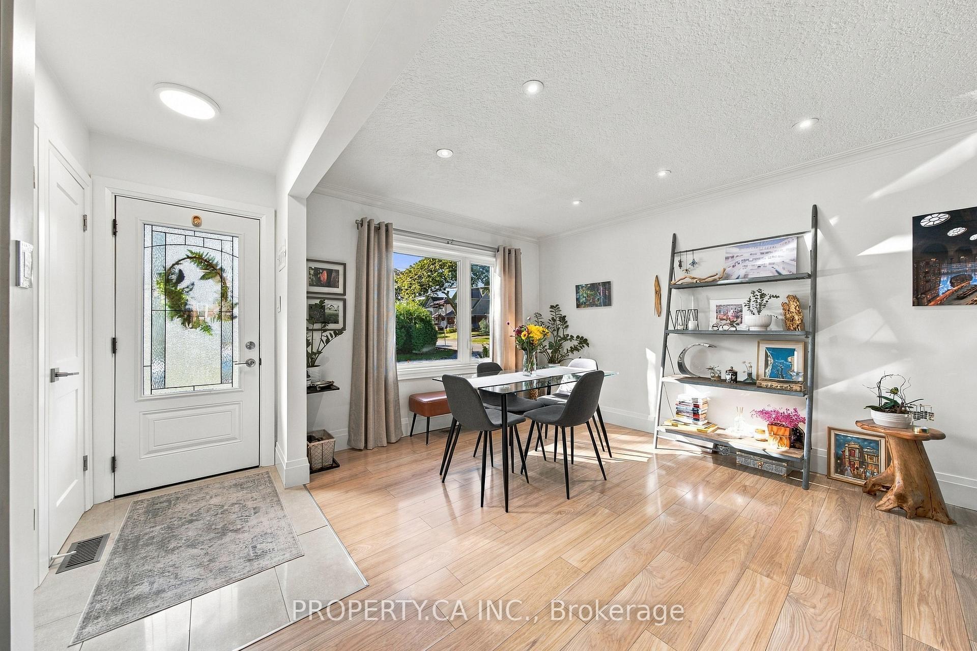 44 Daniels Street, Toronto