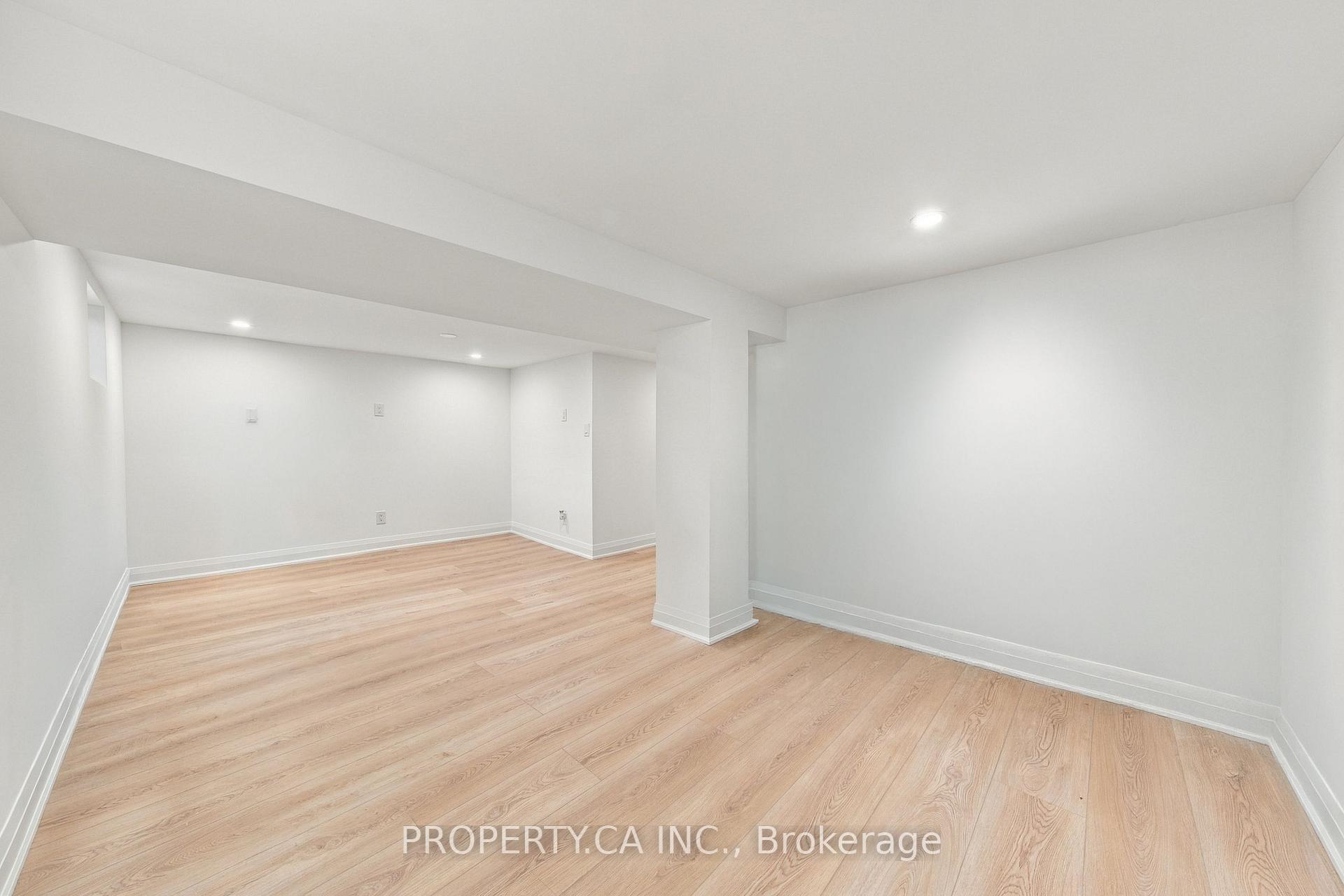 44 Daniels Street, Toronto