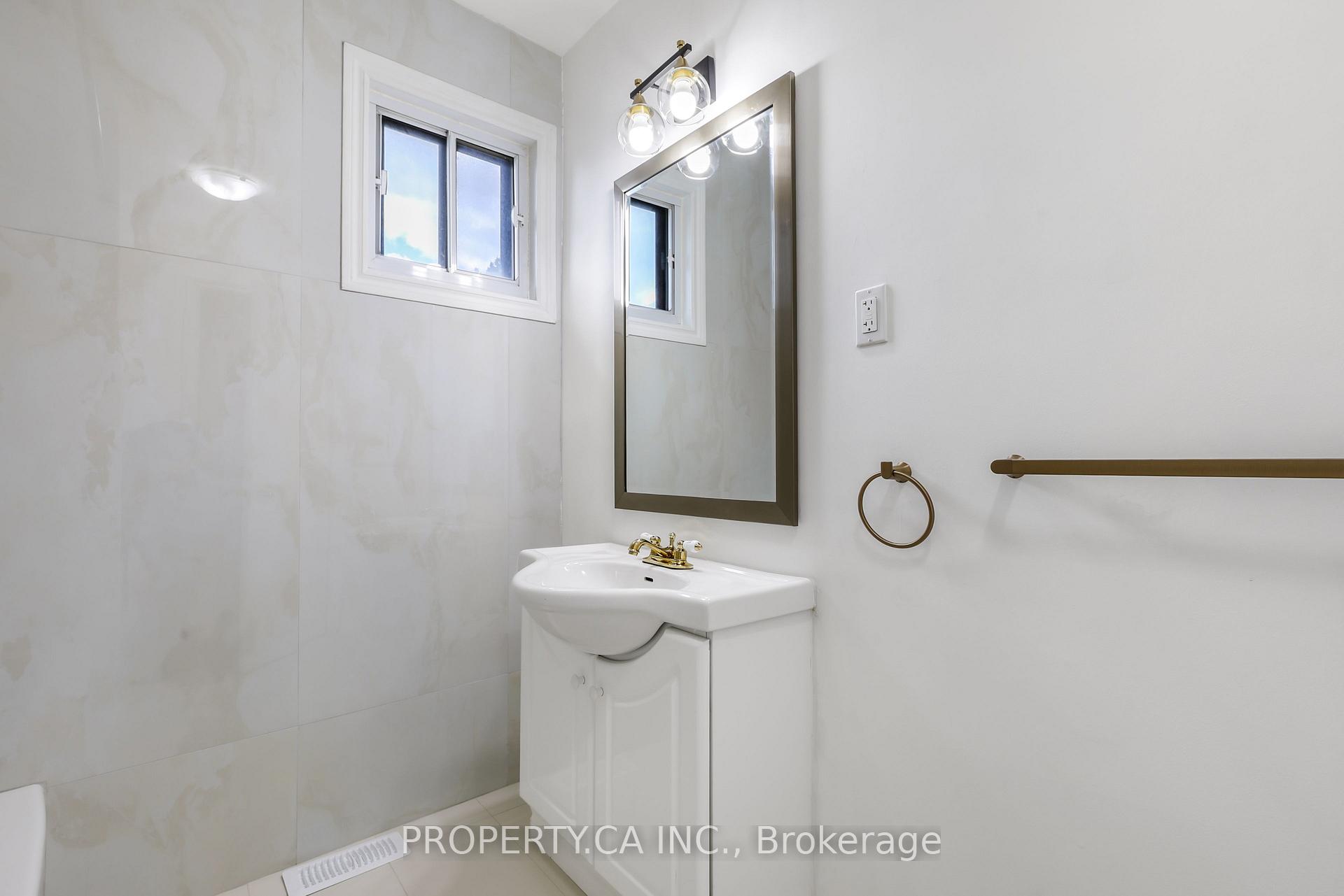 121 Melrose Street 3, Toronto Unit: 3