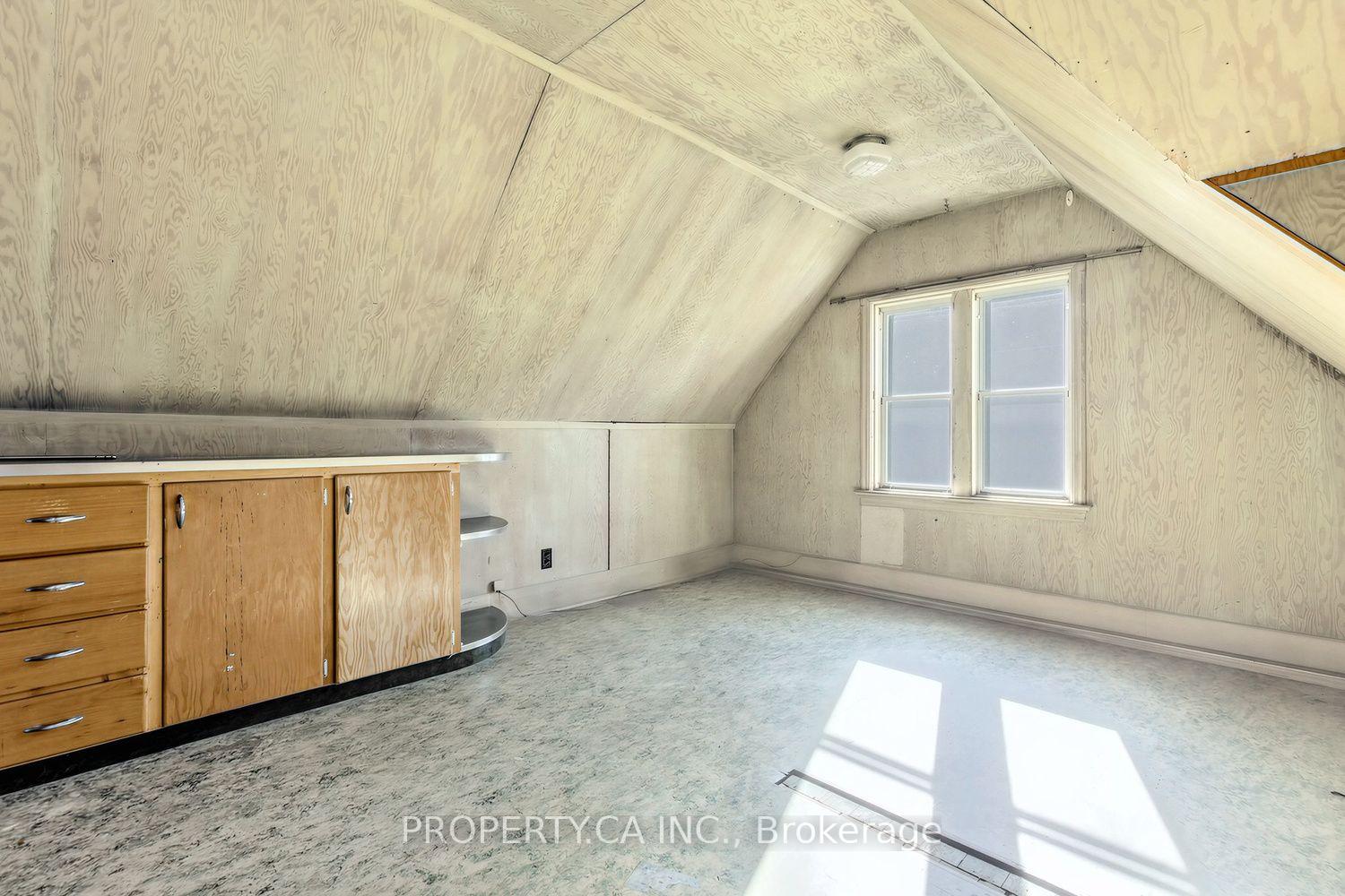 54 Baby Point Road, Toronto