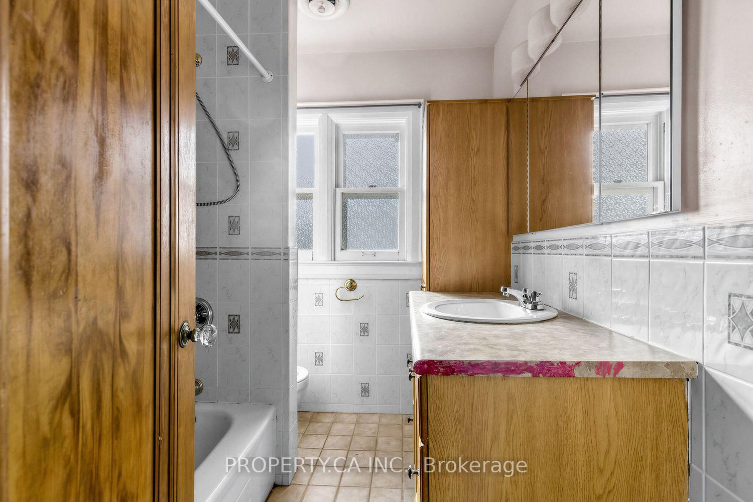 54 Baby Point Road, Toronto