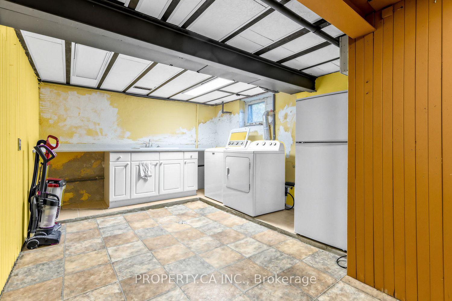 54 Baby Point Road, Toronto