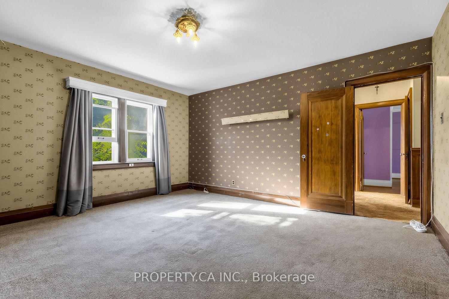 54 Baby Point Road, Toronto