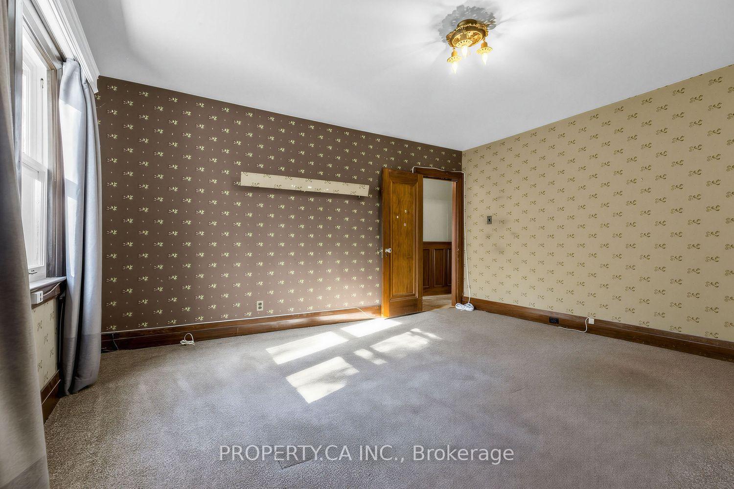 54 Baby Point Road, Toronto