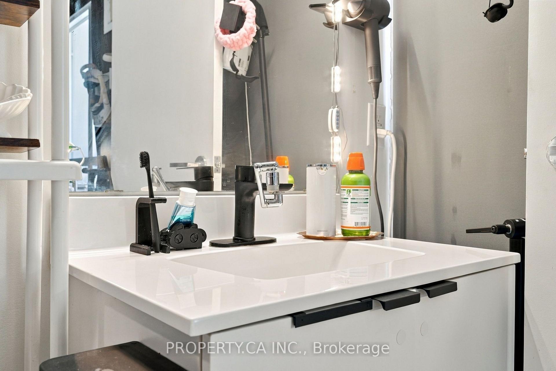 165 Legion Road 2032, Toronto Unit: 2032