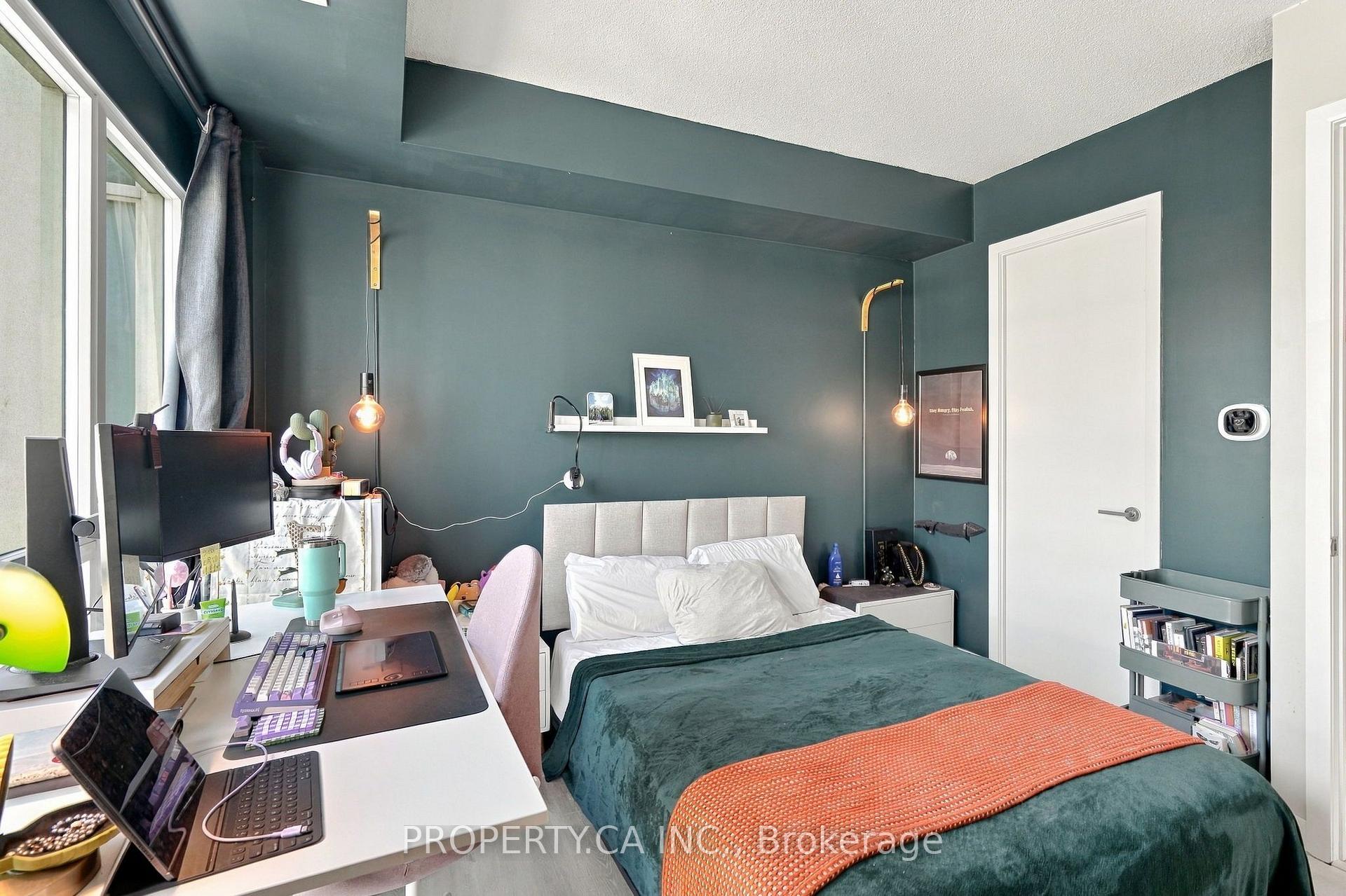 165 Legion Road 2032, Toronto Unit: 2032
