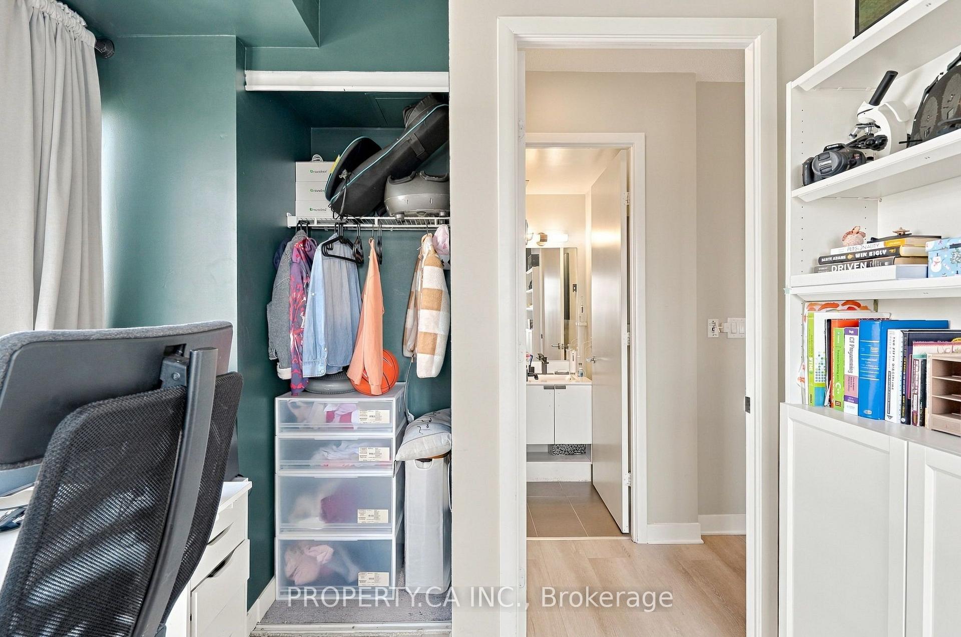 165 Legion Road 2032, Toronto Unit: 2032