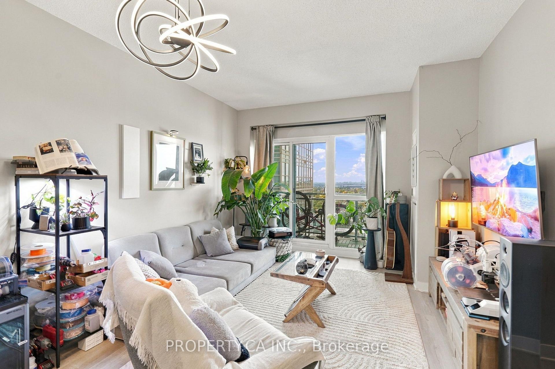 165 Legion Road 2032, Toronto Unit: 2032