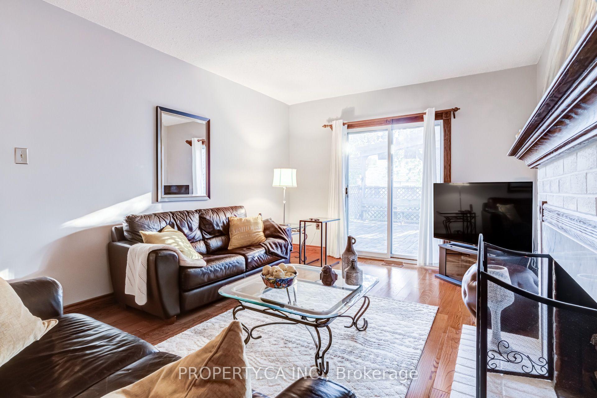 411 Freeman Crescent