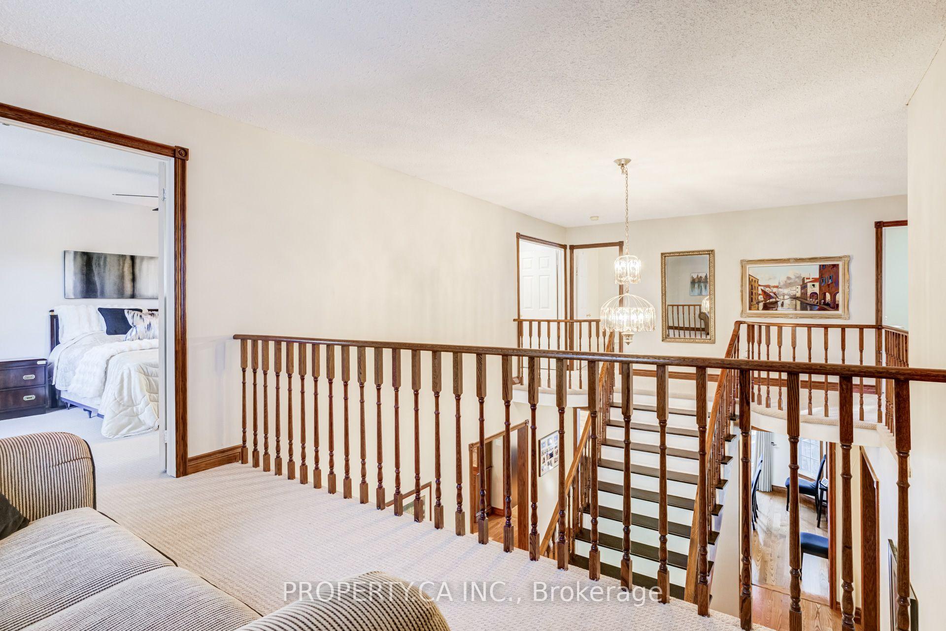 411 Freeman Crescent
