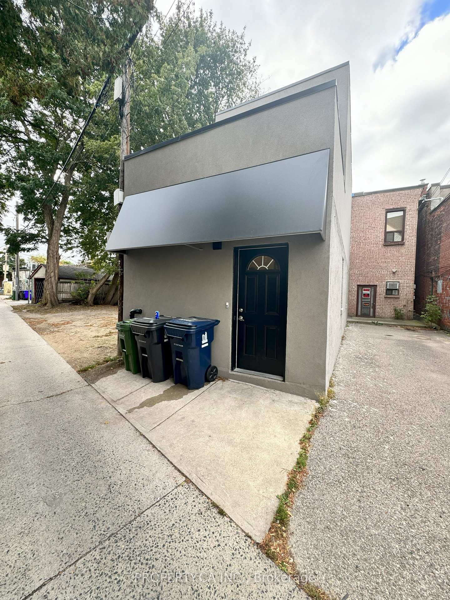 3100 Dundas Street W 2, Toronto Unit: 2