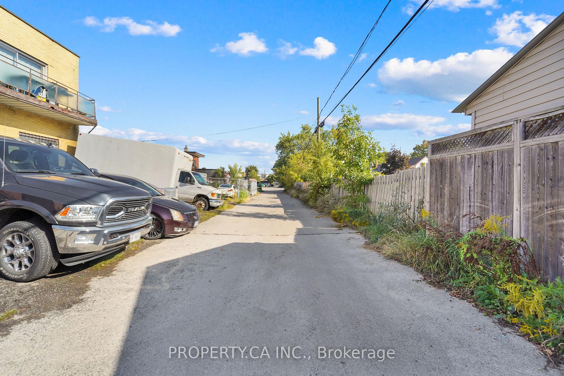 188 Parkdale Avenue N