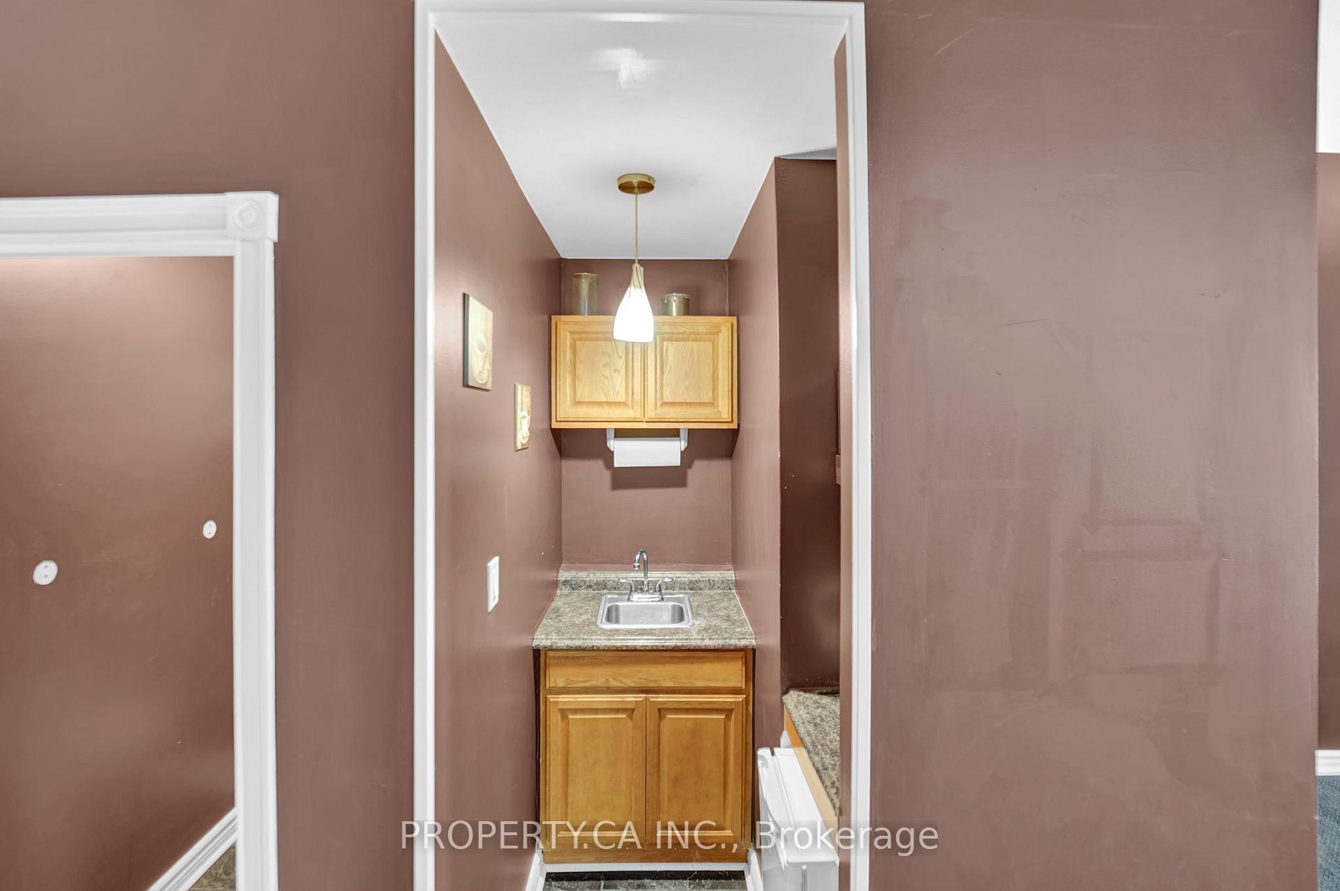 188 Parkdale Avenue N