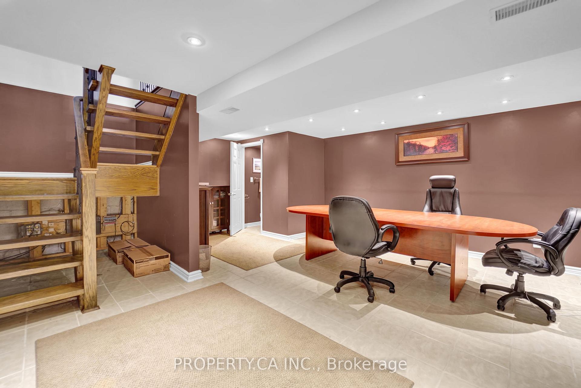 188 Parkdale Avenue N