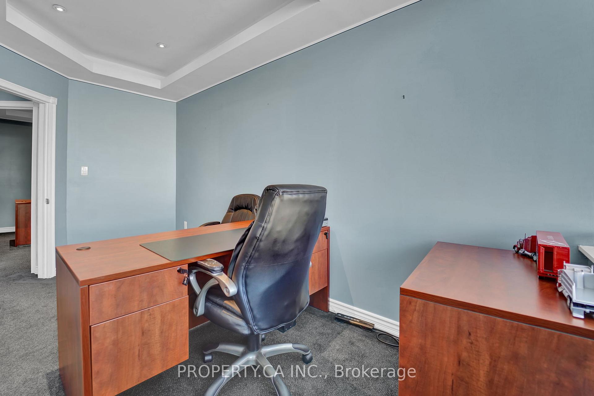 188 Parkdale Avenue N