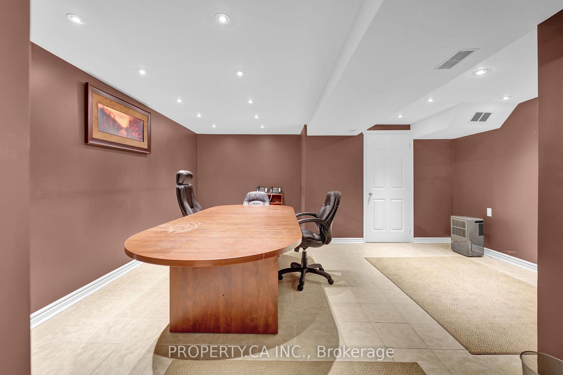 188 Parkdale Avenue N