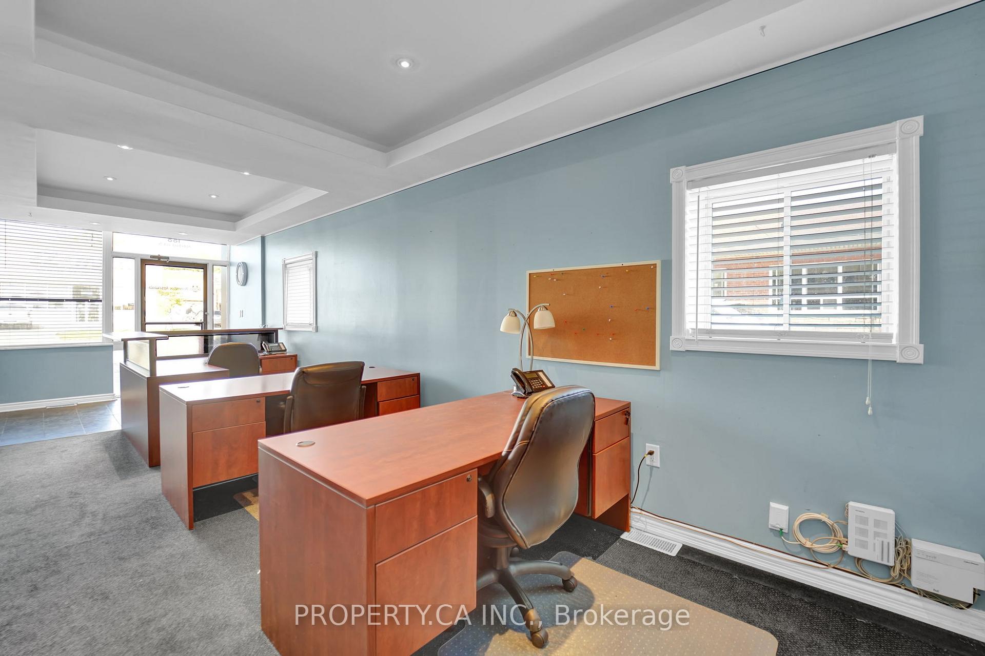 188 Parkdale Avenue N