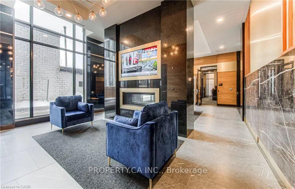 145 Columbia Street W 1001