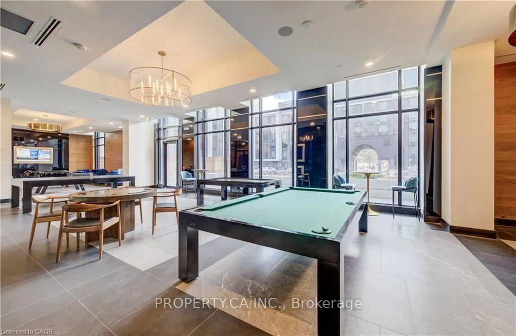 145 Columbia Street W 1001