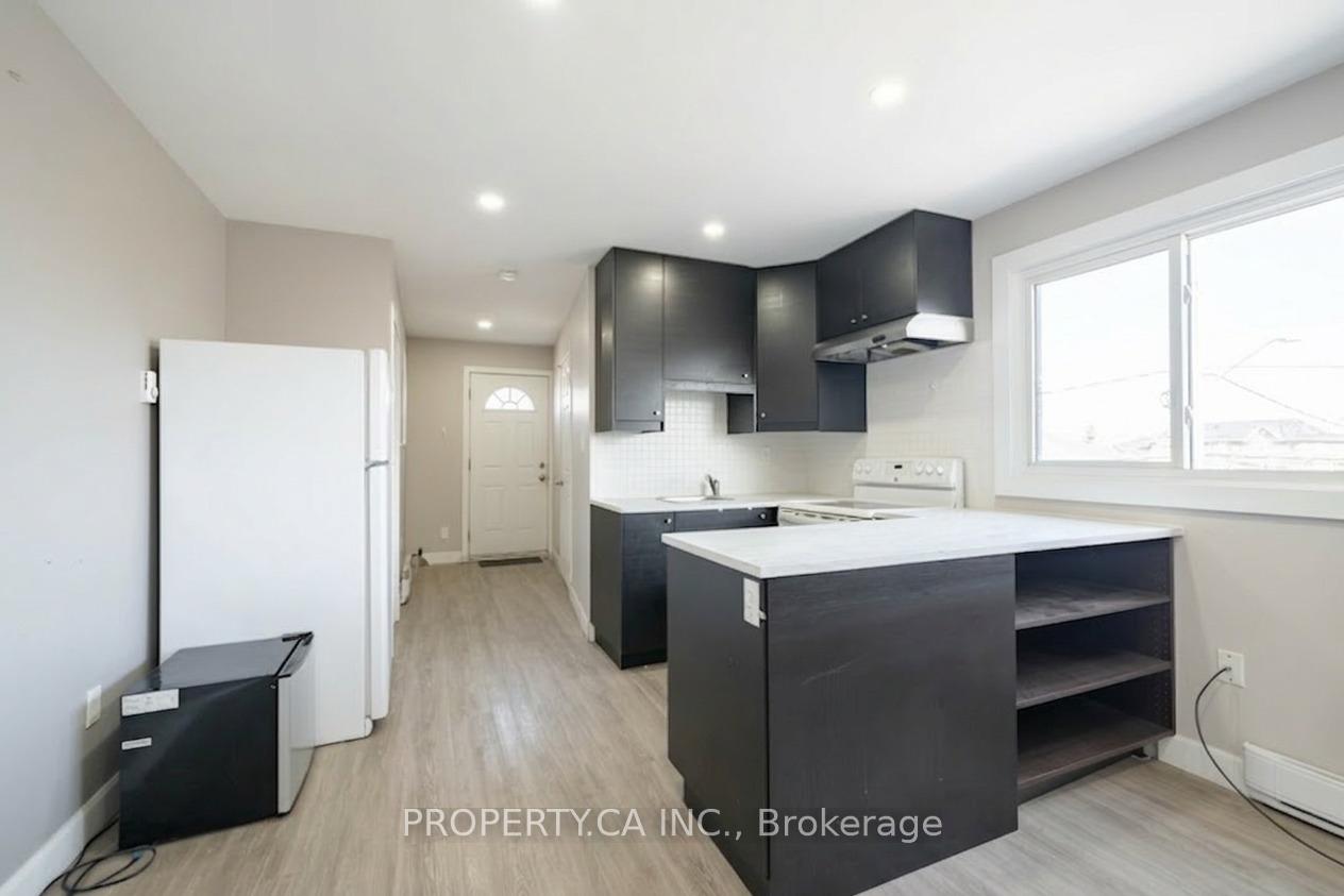 438 8 Highway #2 Upper