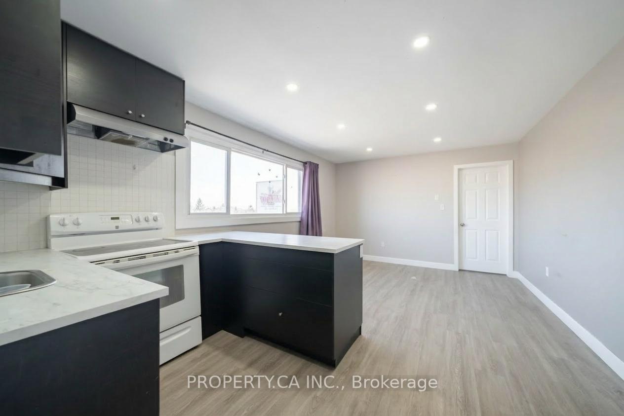 438 8 Highway #2 Upper