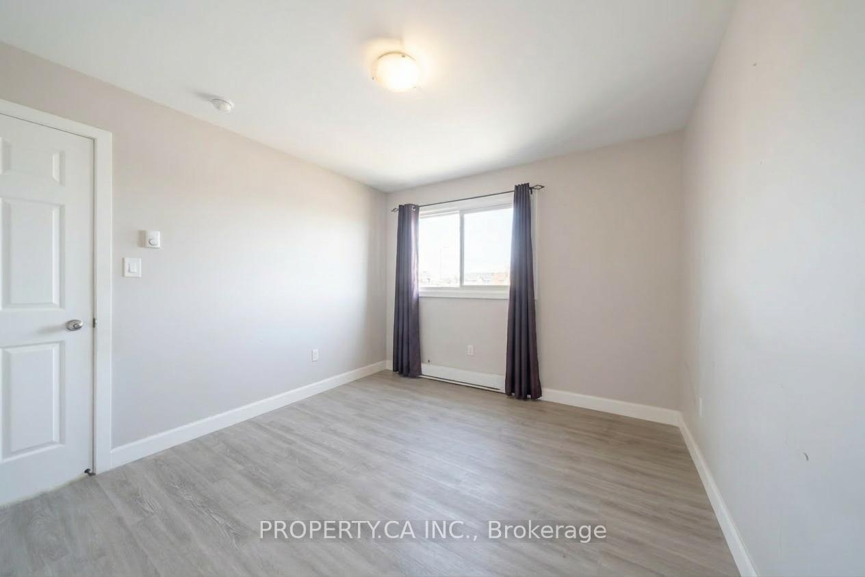 438 8 Highway #2 Upper