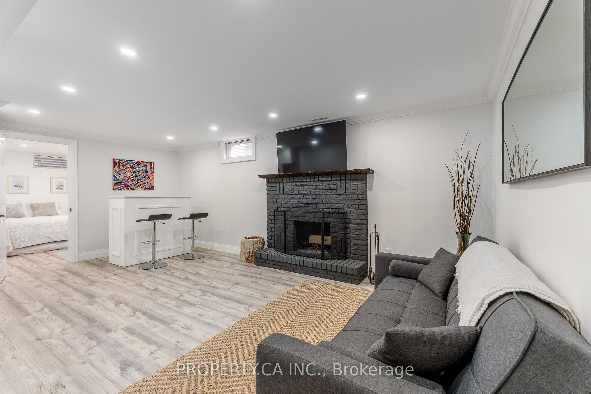 81 Stirling Macgregor Drive