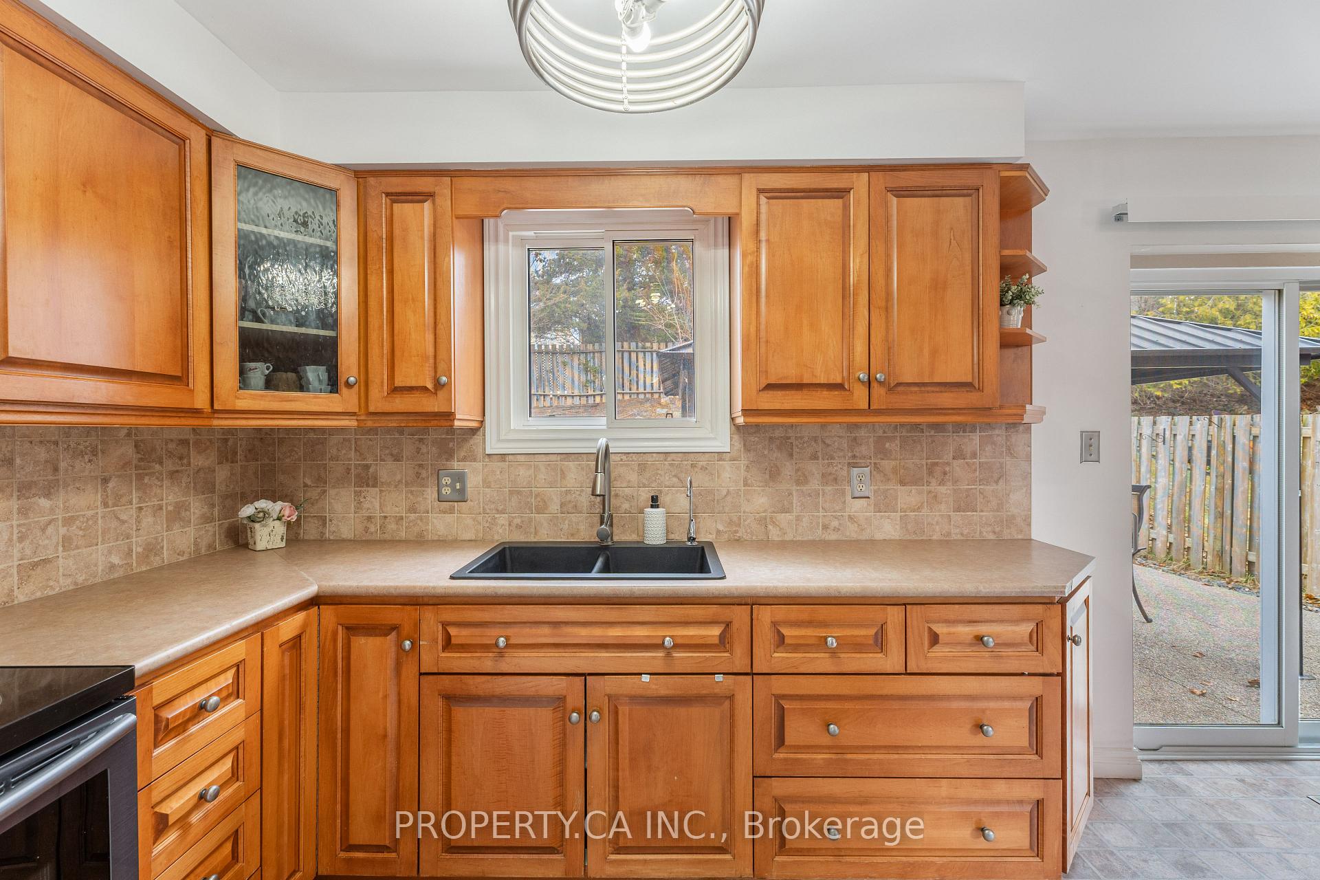 81 Stirling Macgregor Drive