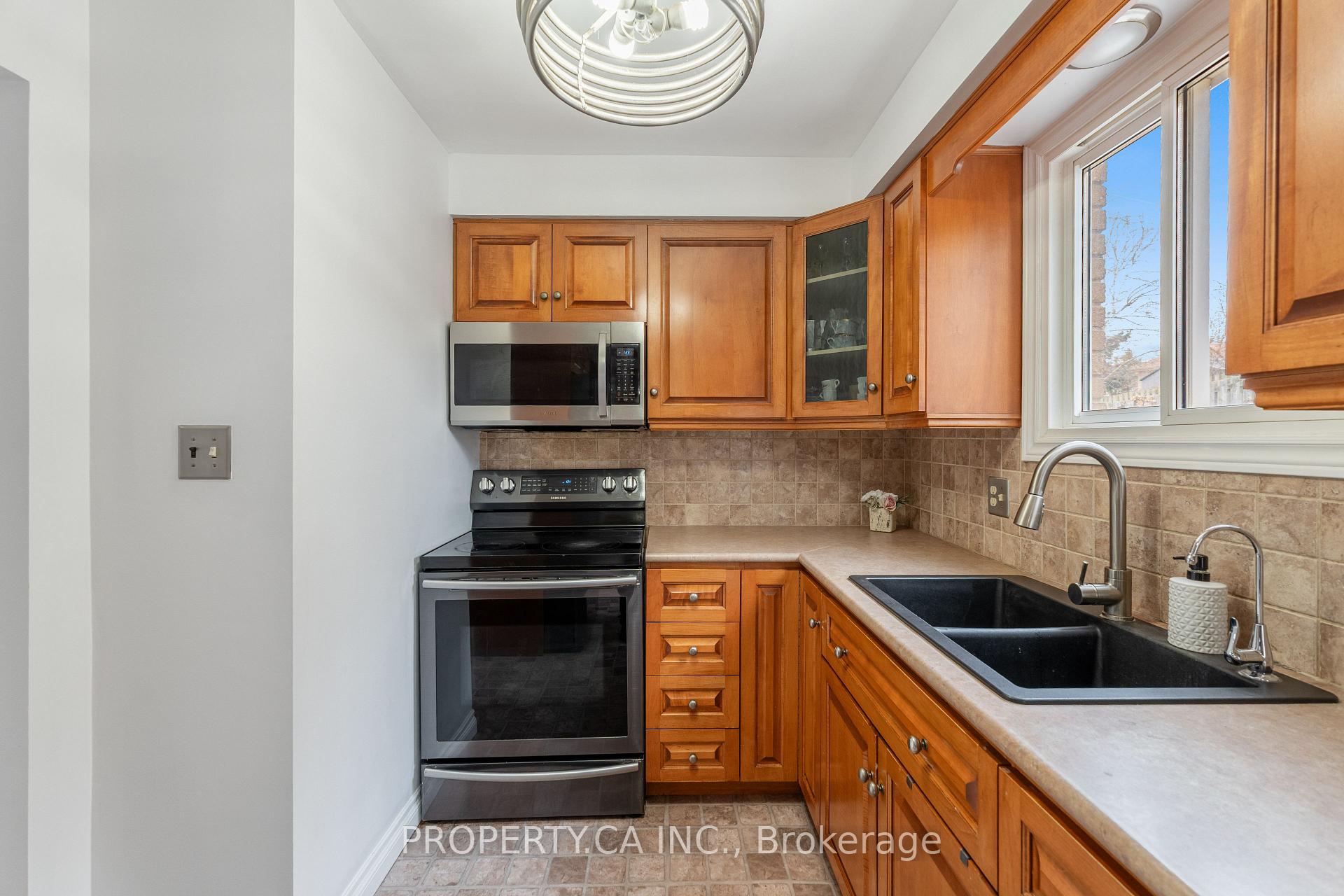 81 Stirling Macgregor Drive