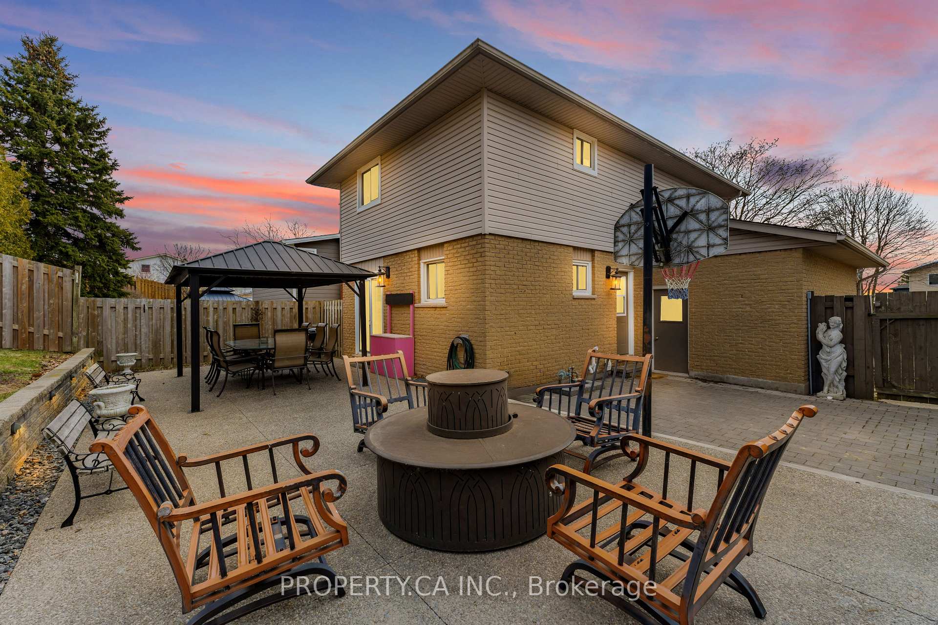 81 Stirling Macgregor Drive