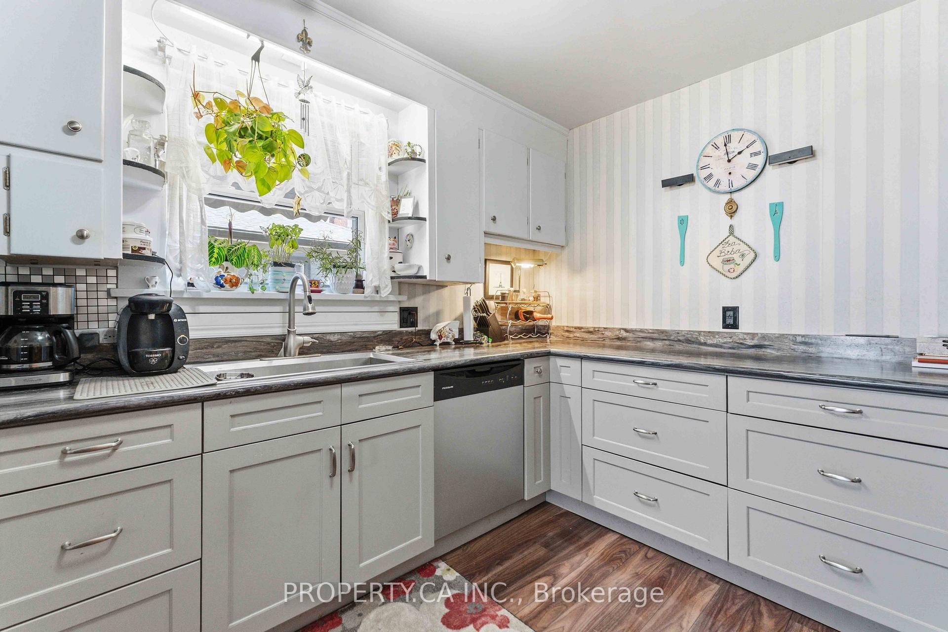 39 McDonald Avenue