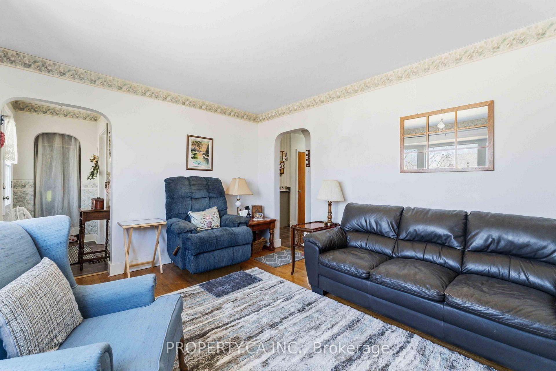 39 McDonald Avenue