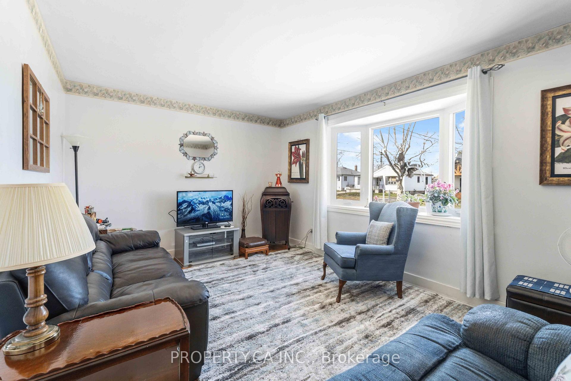 39 McDonald Avenue