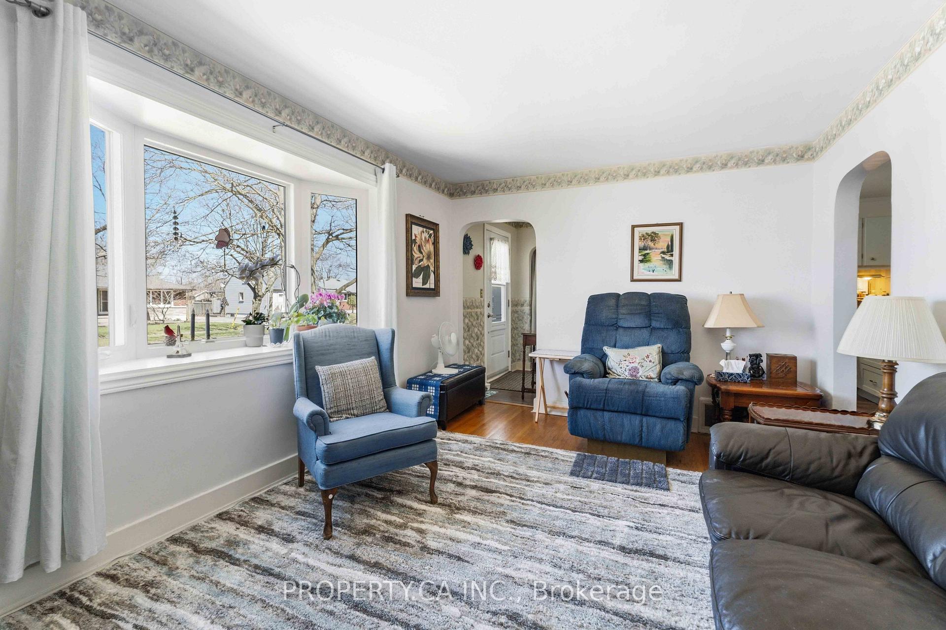 39 McDonald Avenue