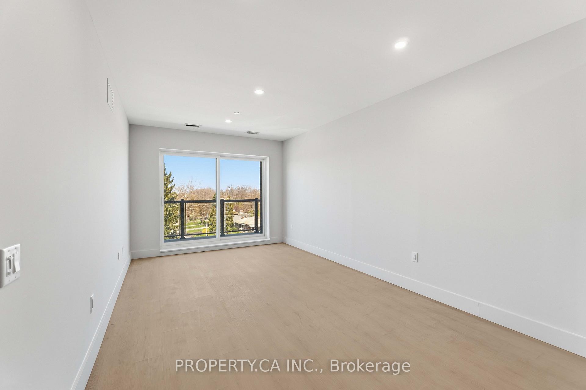 8 Hutt Lane 203