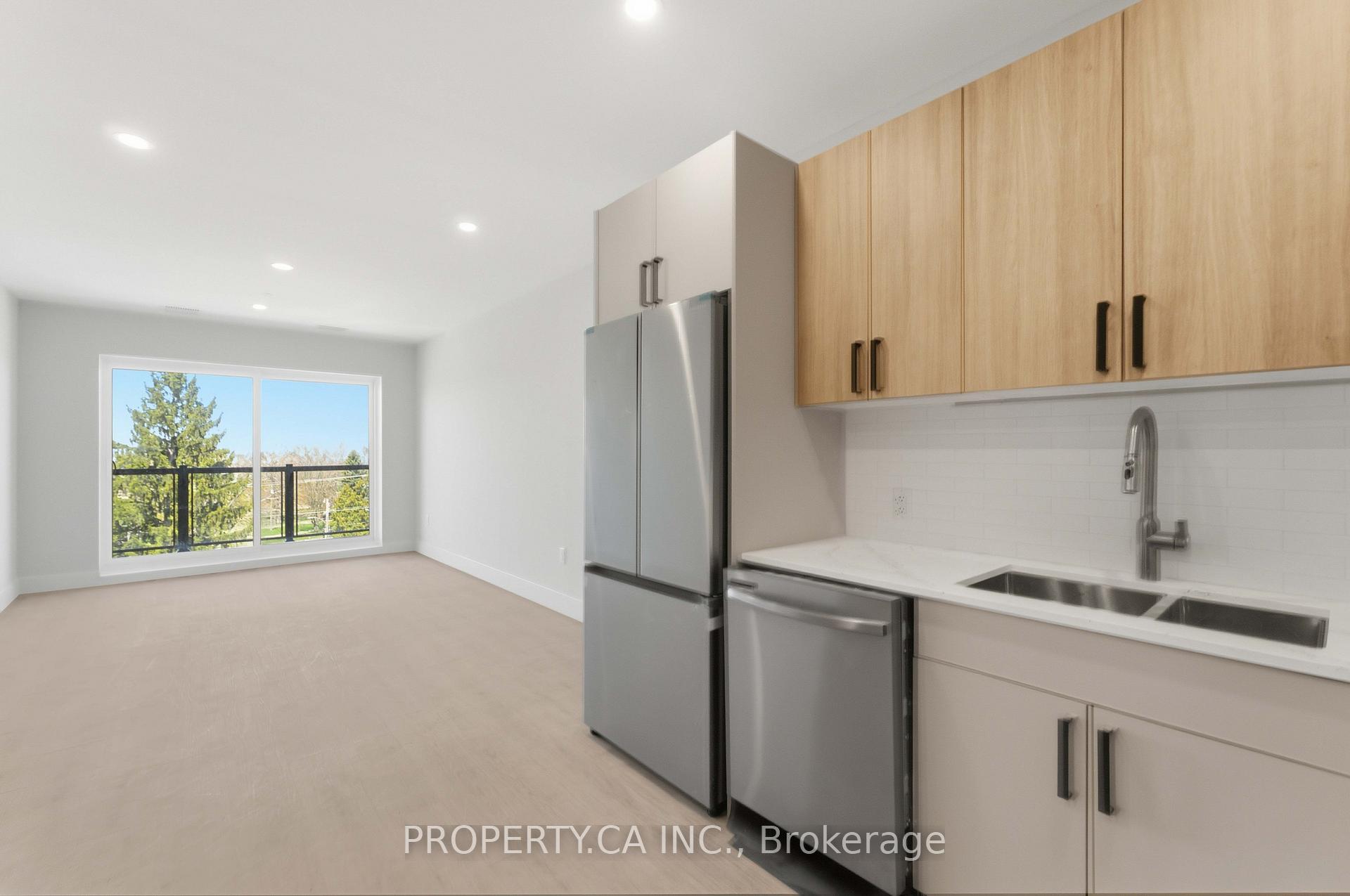 8 Hutt Lane 203