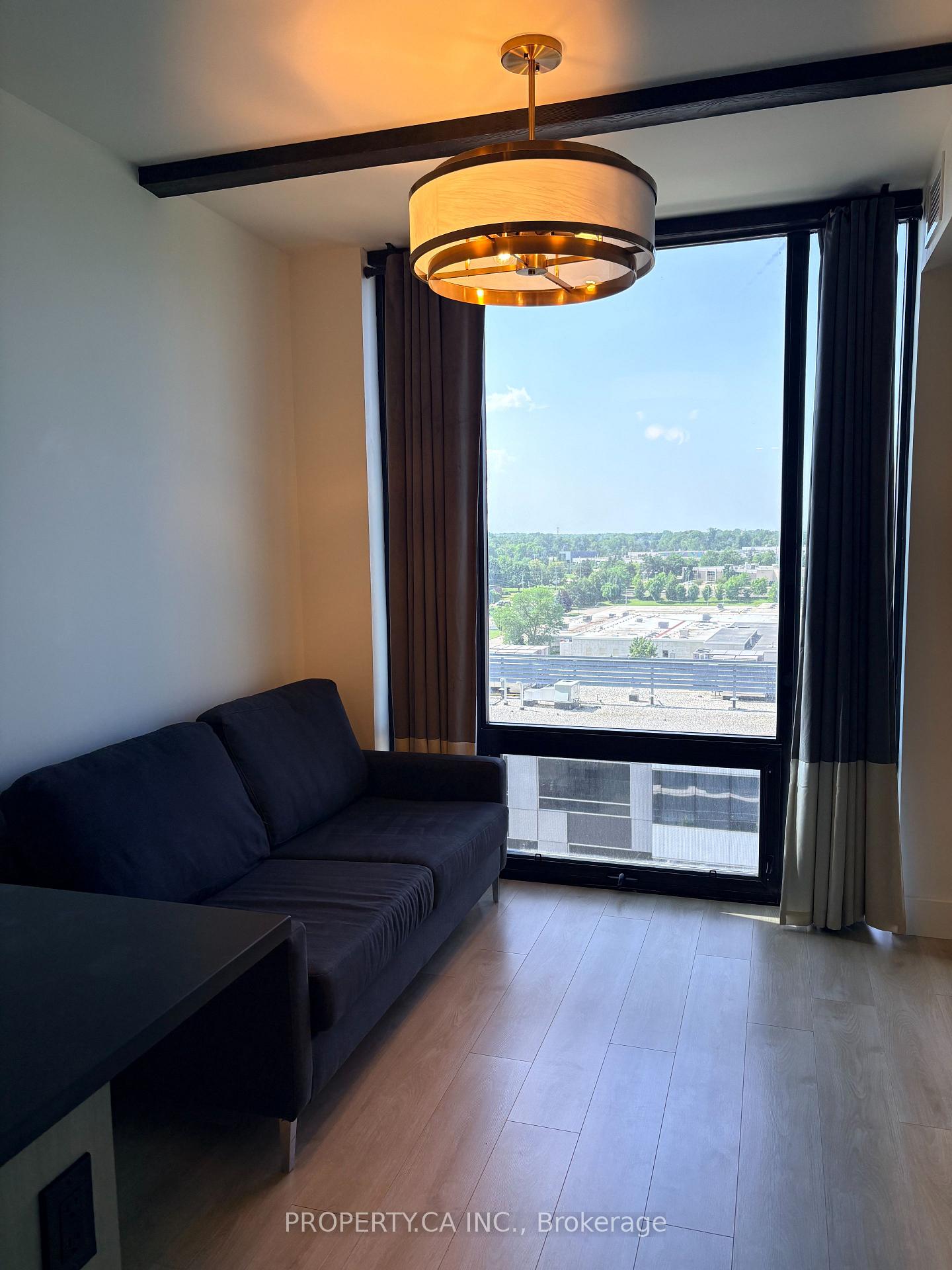 145 Columbia Street W 1001