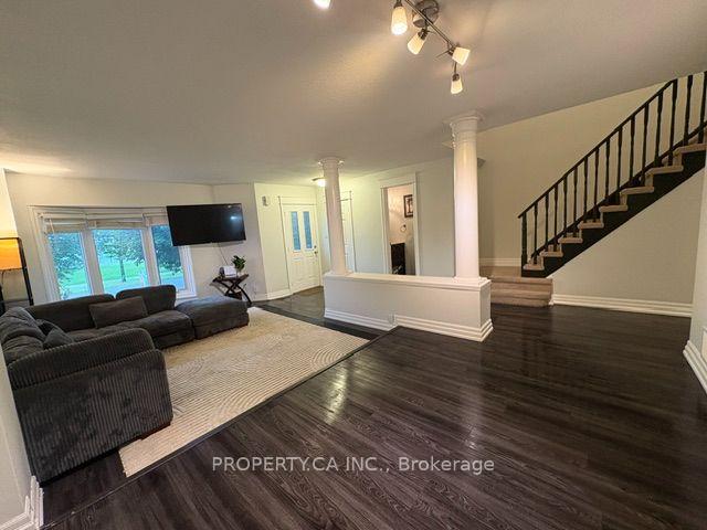 3 Waterford Crescent