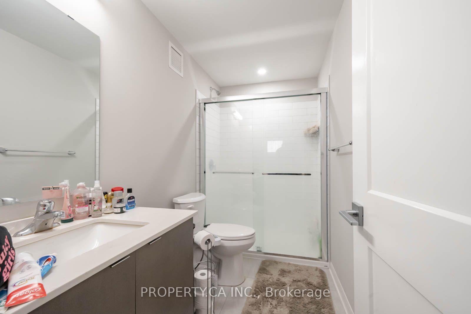 708 Woolwich Street 124