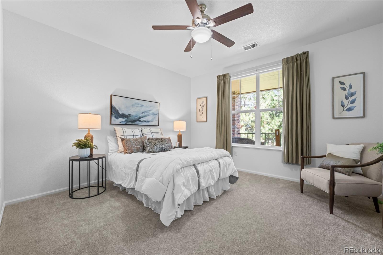2210 S Vaughn Way Unit: 101