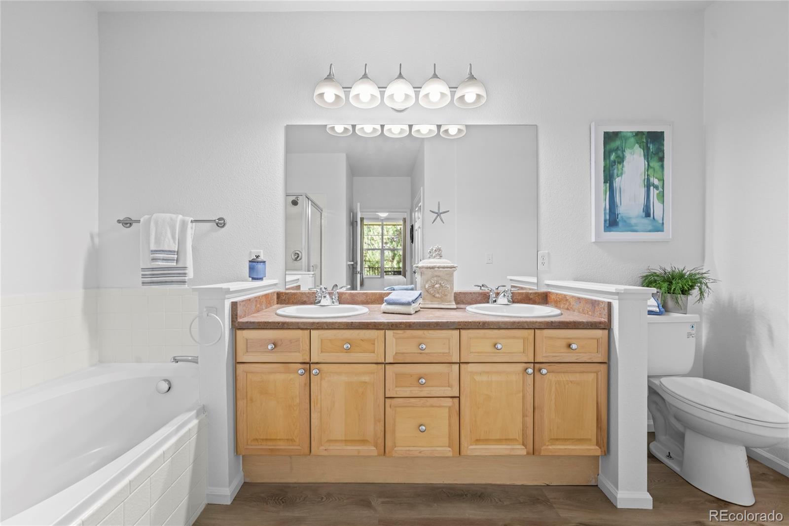 2210 S Vaughn Way Unit: 101