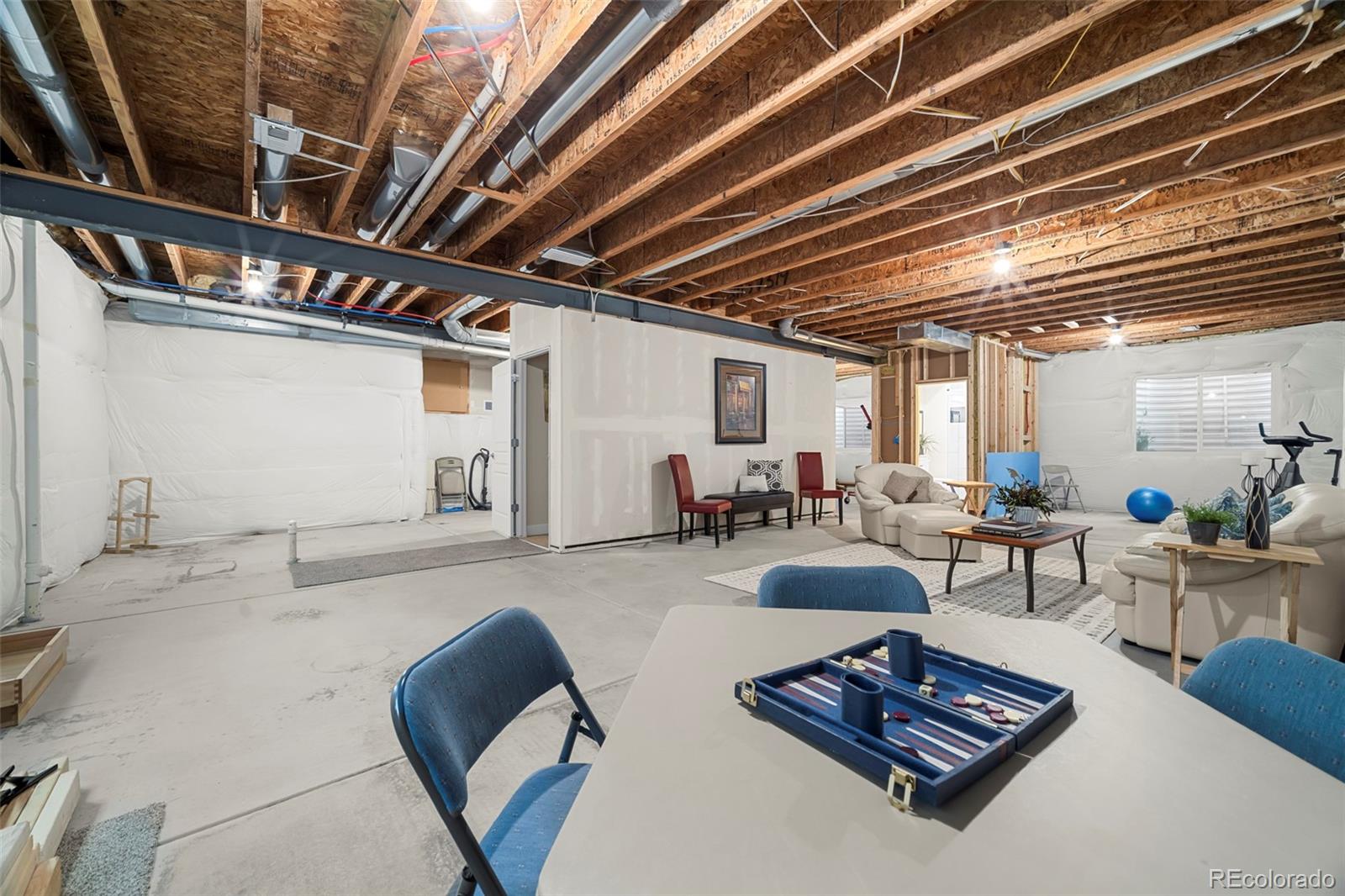 8725 Deframe Court