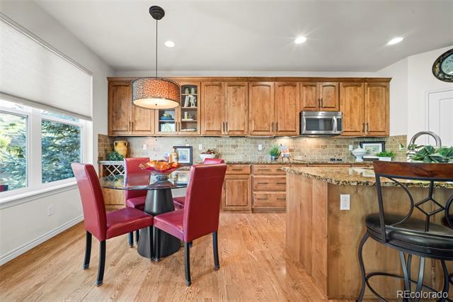 8725 Deframe Court