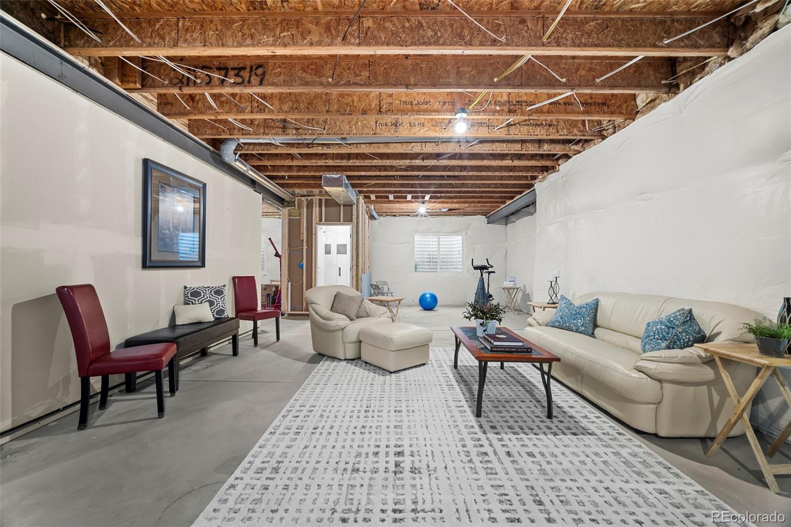 8725 Deframe Court