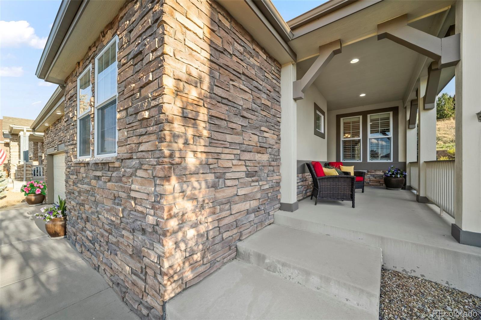 8725 Deframe Court