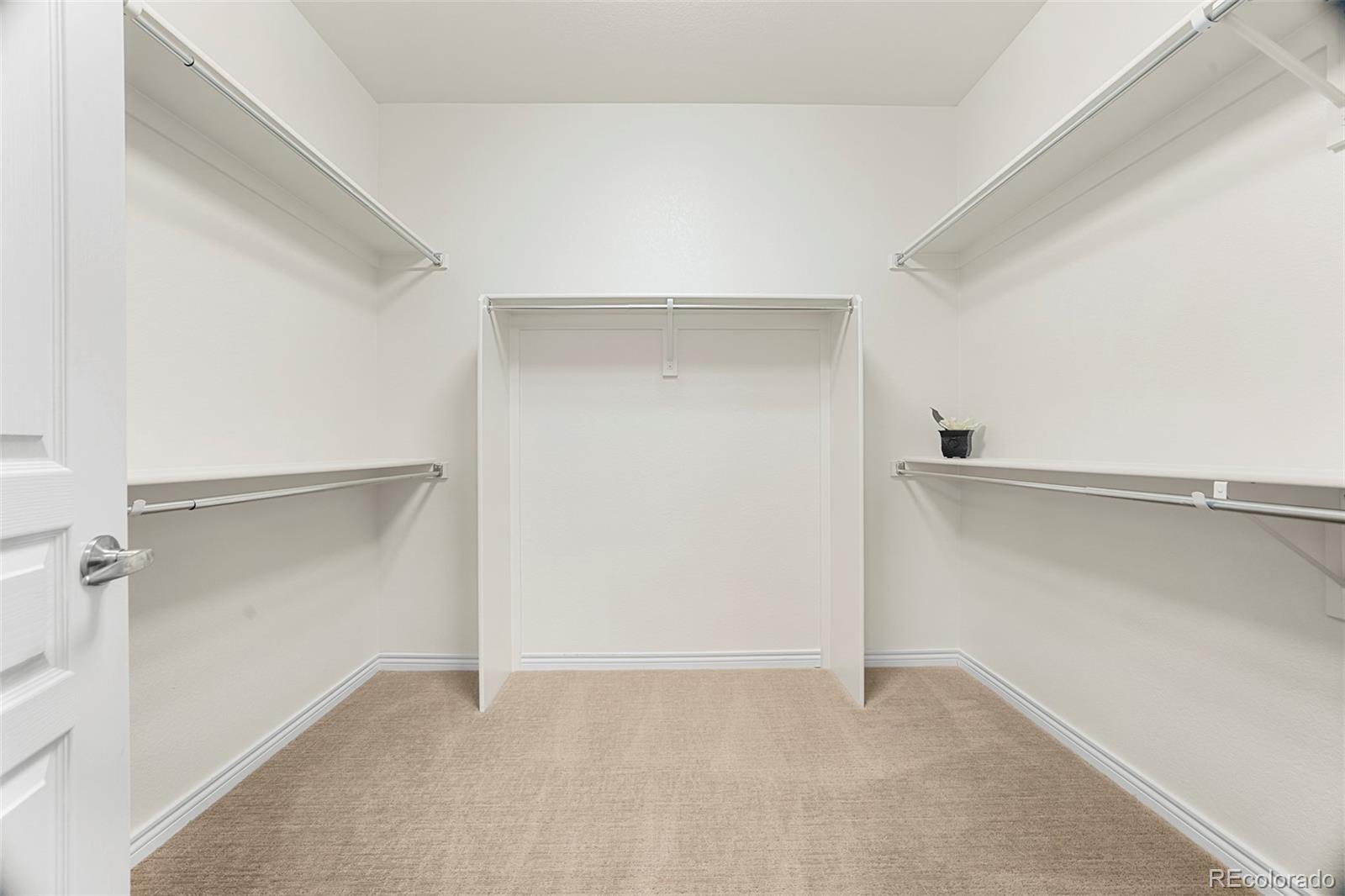 8725 Deframe Court