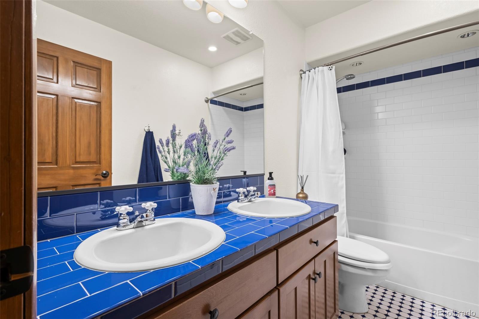 15128 W 75th Place